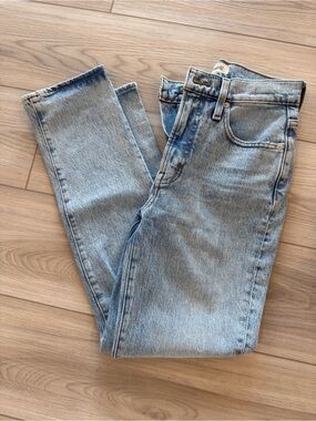 Madewell The Perfect Vintage Crop - Faded Light Blue High-Rise Jeans